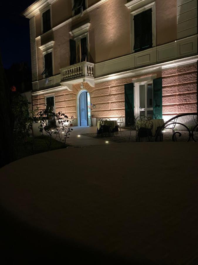 مونتيروسّو ال ماري Villa Accini المظهر الخارجي الصورة